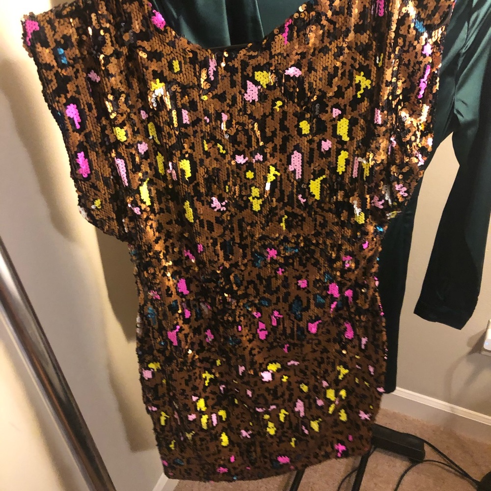 Size Large Midi Dress